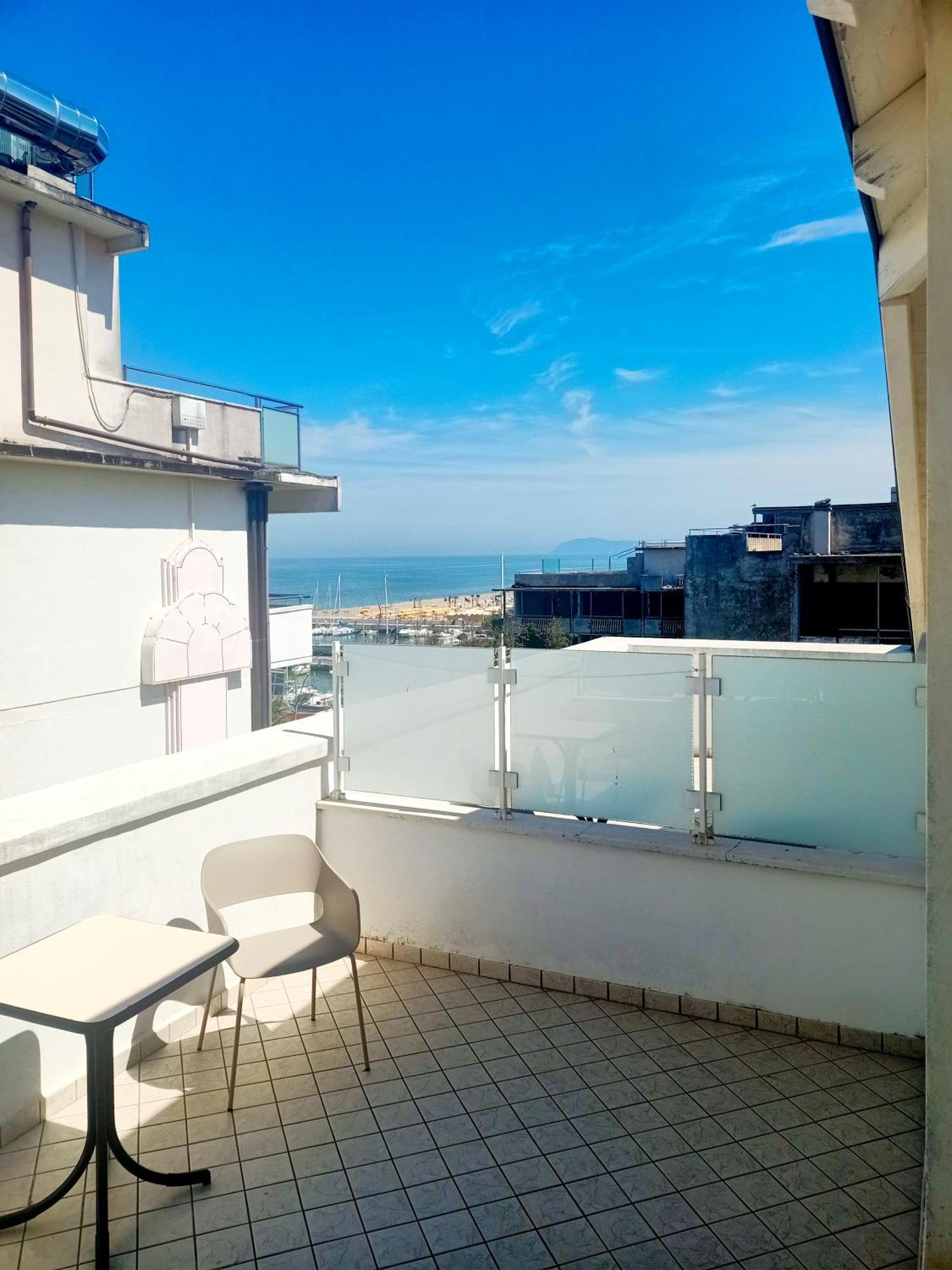 Hotel La Residenza Riccione Phòng bức ảnh