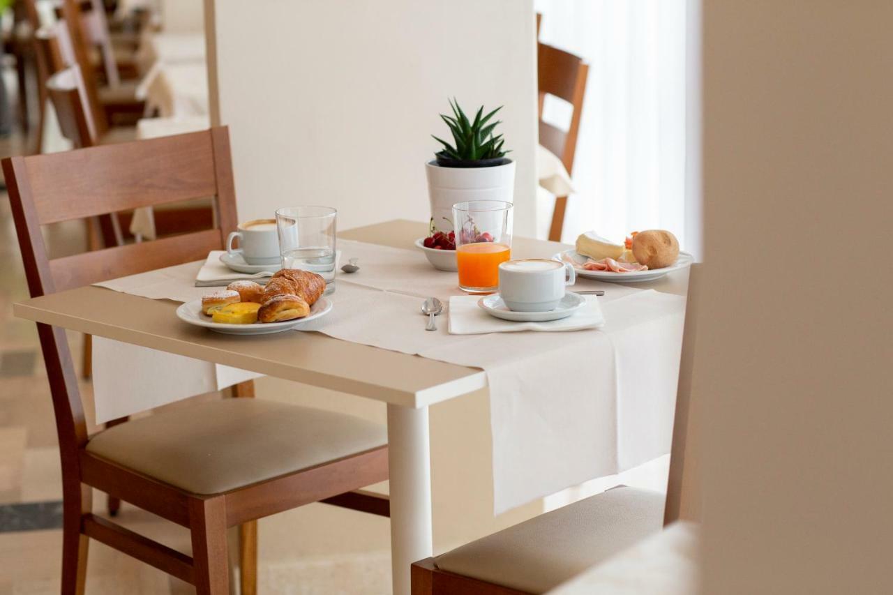 Hotel La Residenza Riccione Ngoại thất bức ảnh