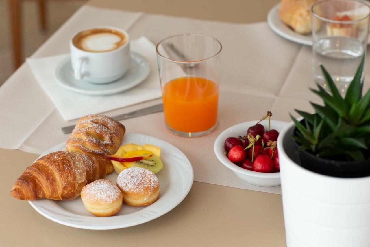 Hotel La Residenza Riccione Ngoại thất bức ảnh
